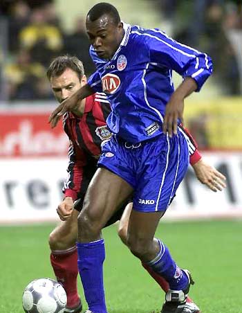 打法偏于单 打法偏于单