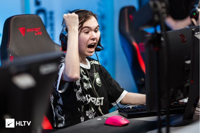 如今的CB 如今的CB